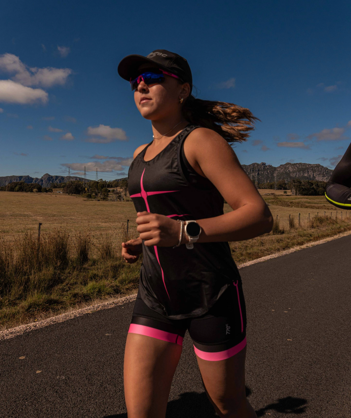 Women's Motion 2.0 Short - Black/Pink